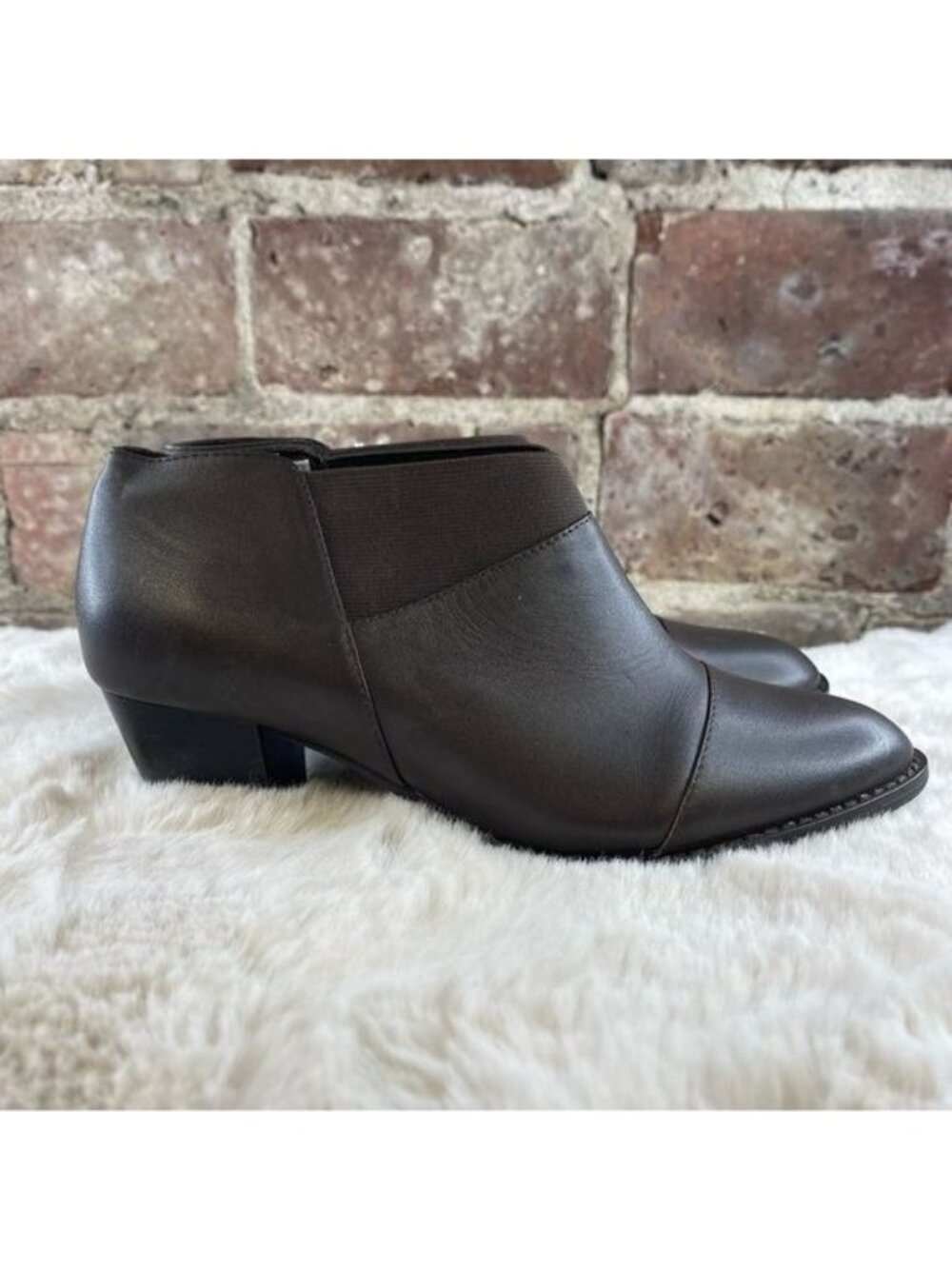 NWT Vionic '326 Point' Light Brown Pointed Toe Ankle Bootie Sz 6